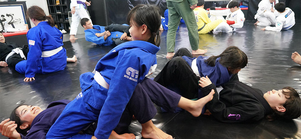 海外でも大流行した柔術を学べる本格ジムOverLimit